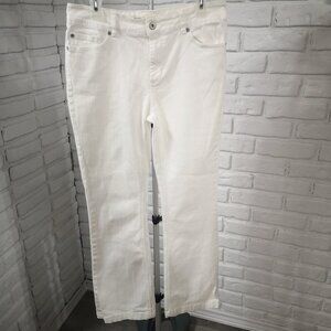 Chico's Platinum Ladies Size 0.5 Reg. (approx. size 6 US) White Bootcut Jeans